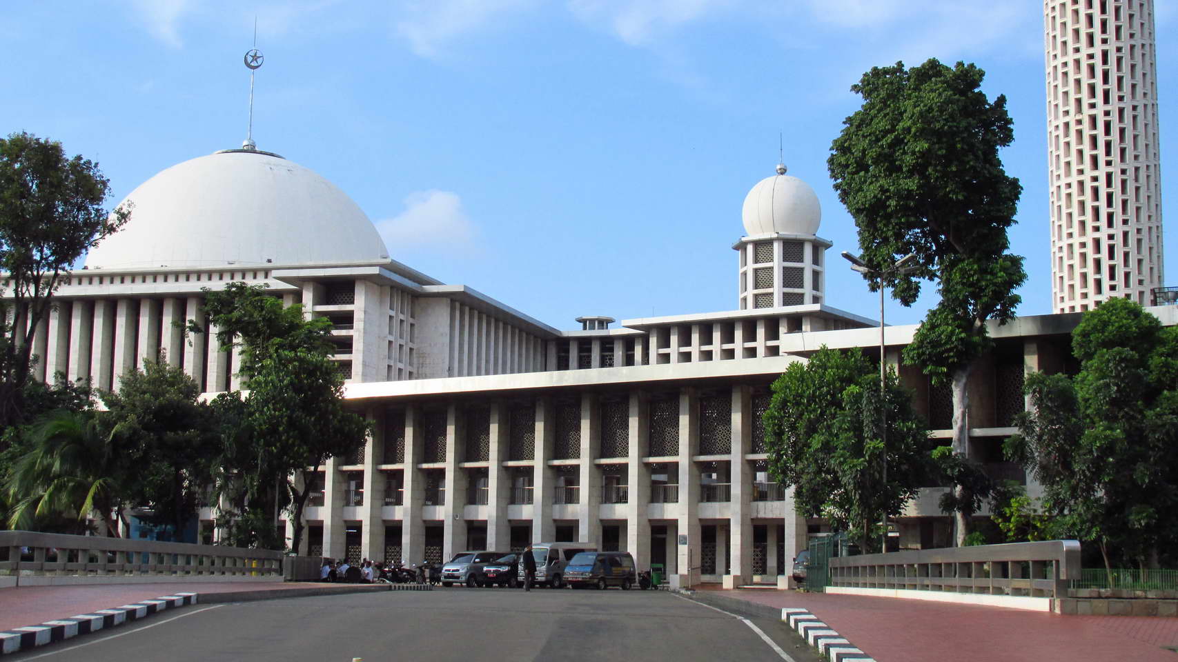 Istiqlal_Mosque.jpg