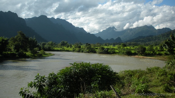река Nam Song