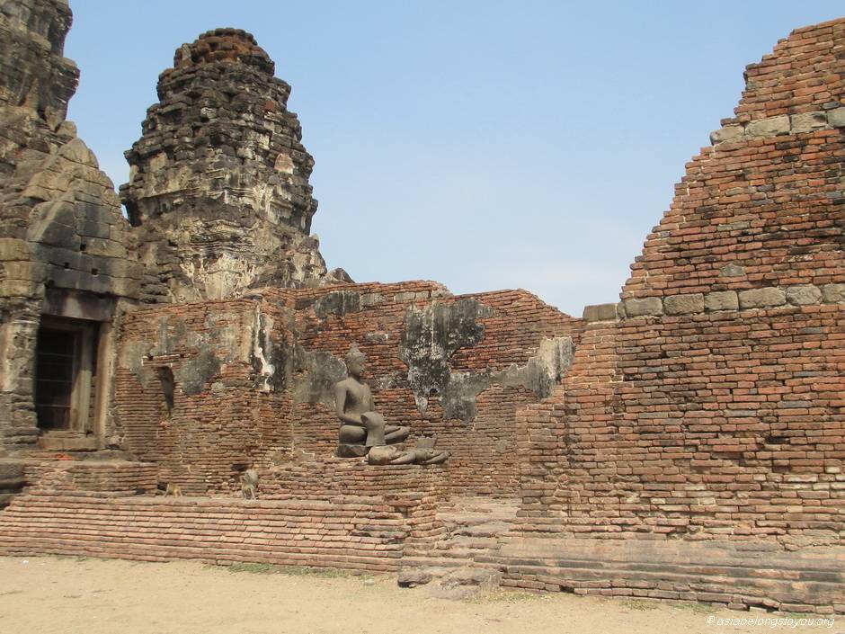 пристроенное здание вихары