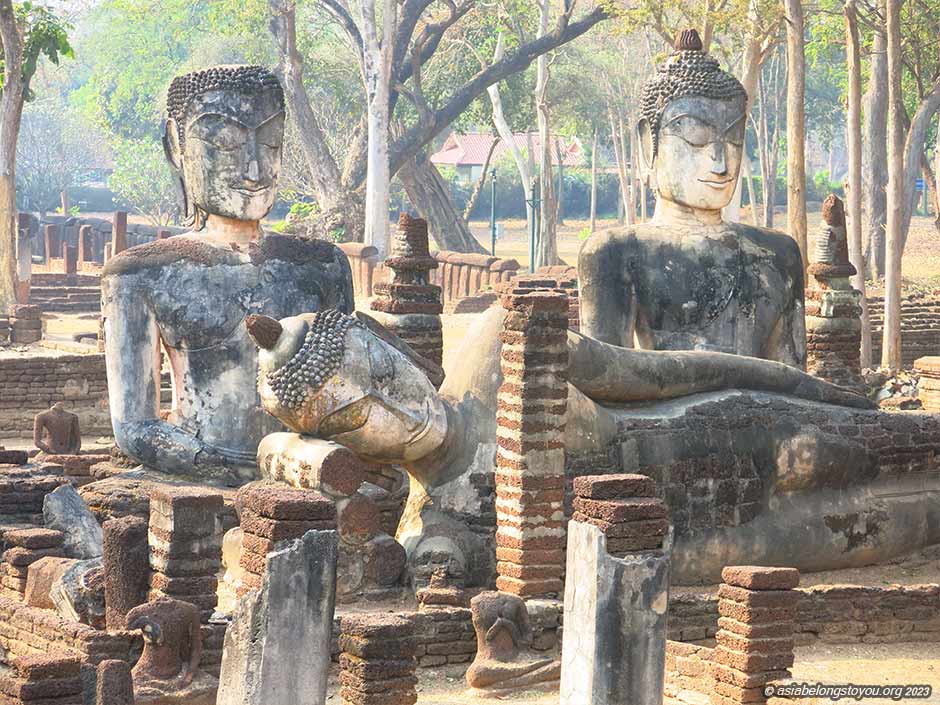 Ват Пхра Кео, статуи Будды