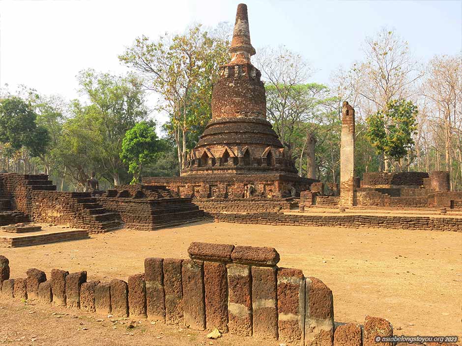 Ват Пхра Кео, ступа