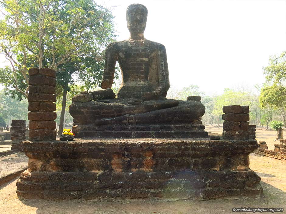 Ват Сингх, статуя Будды