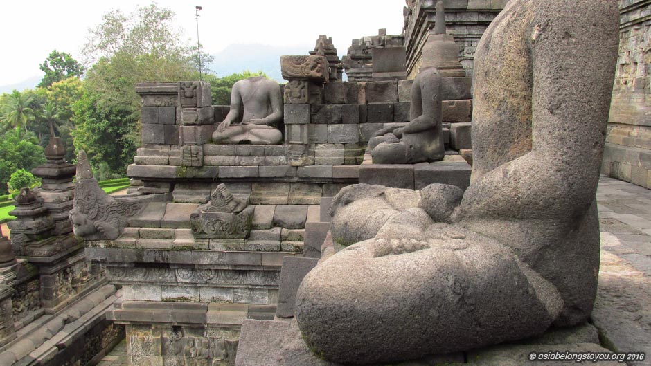 статуи Будды